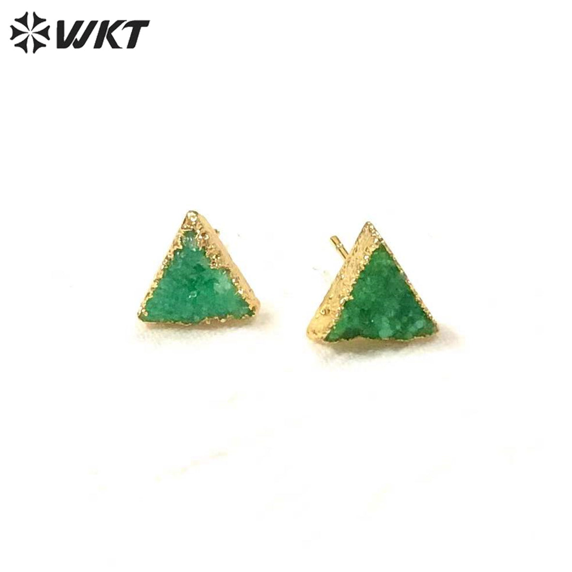 WT-E269 Wholesale Fashion Gold Plated Natural Druzy Quartz Studs Earrings Natural Women 10mm Triangle Stone Studs