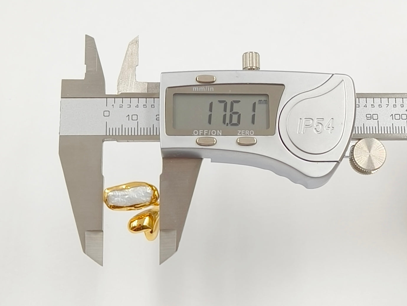 WT-MPR159 Exquisite Romantic Gold Plated Natural Freshwater Pearl Heart Shape Adjustable Size Women Rings As Birthday Gift