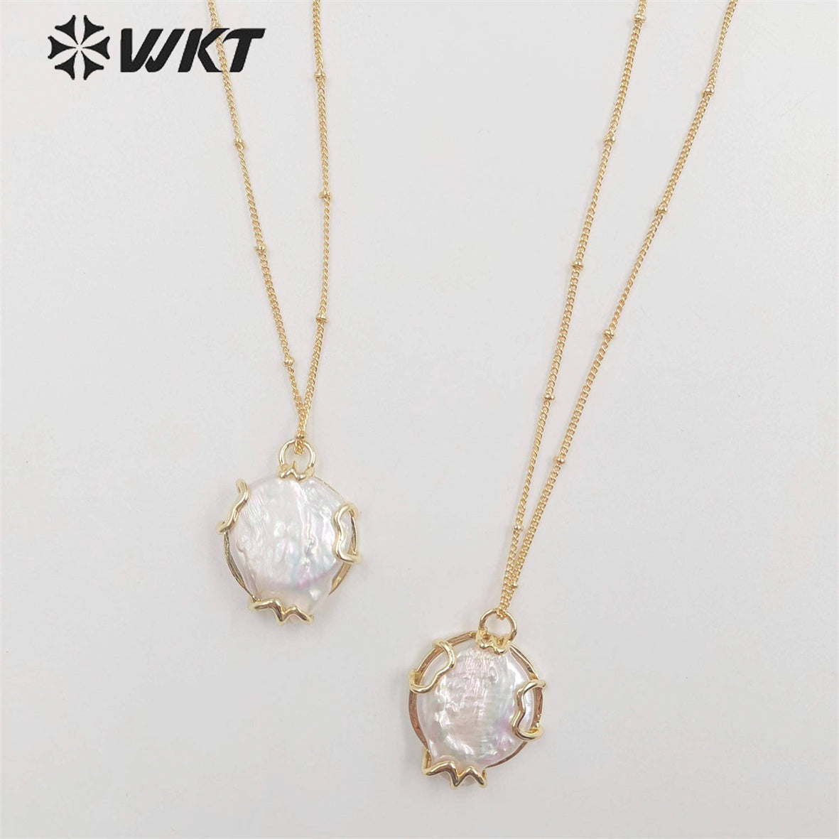 WT-JN233 Wholesale Newest Fashion Round Claw Setting Freshwater Pearl Necklace Gorgeous Coine Pearl Necklace