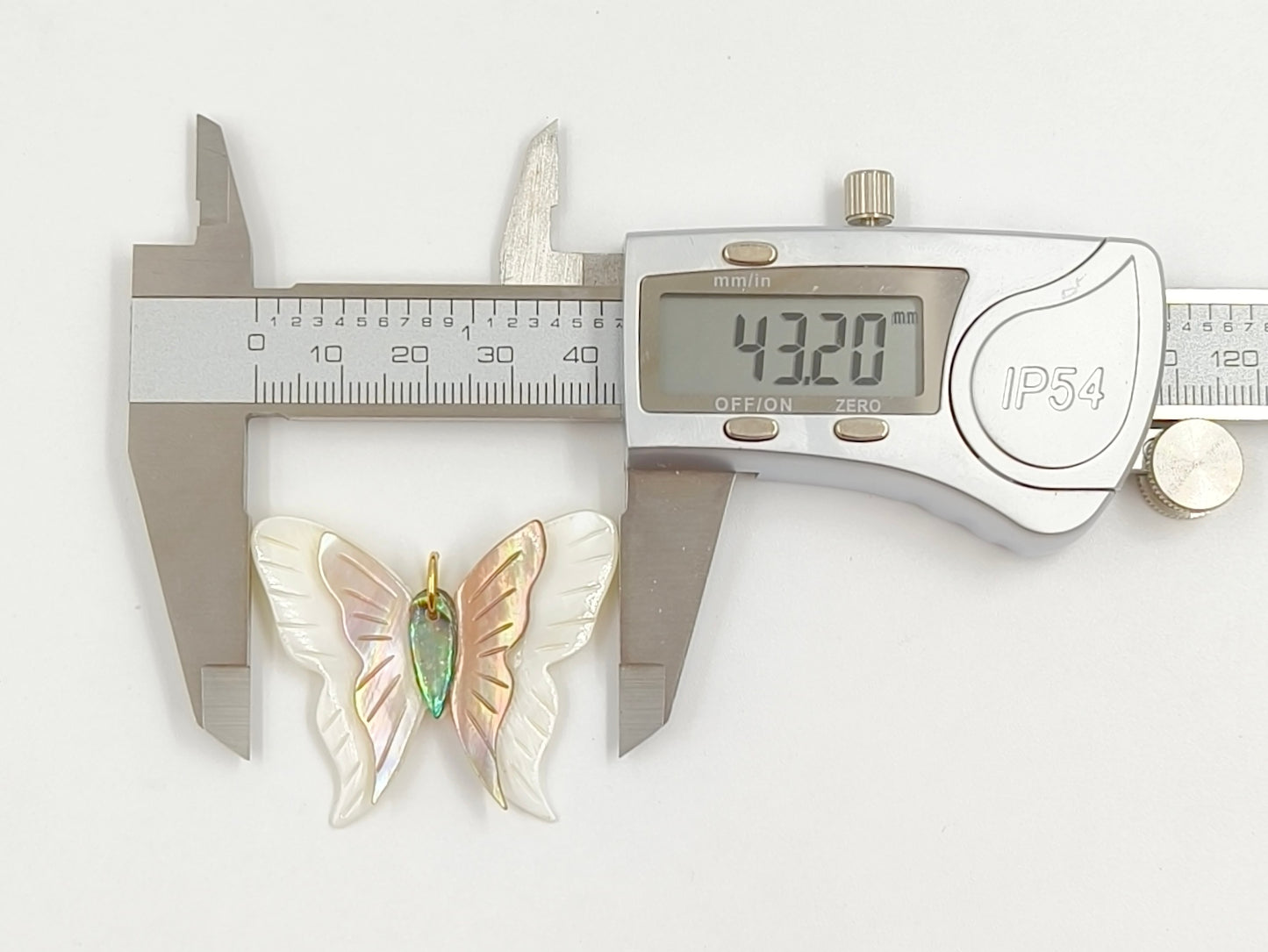 WT-JP466 Beautiful Vaious Designs Natural Shell Butterfly Shape Girl Gold Pendants For Lovely Handmade Necklace Findings