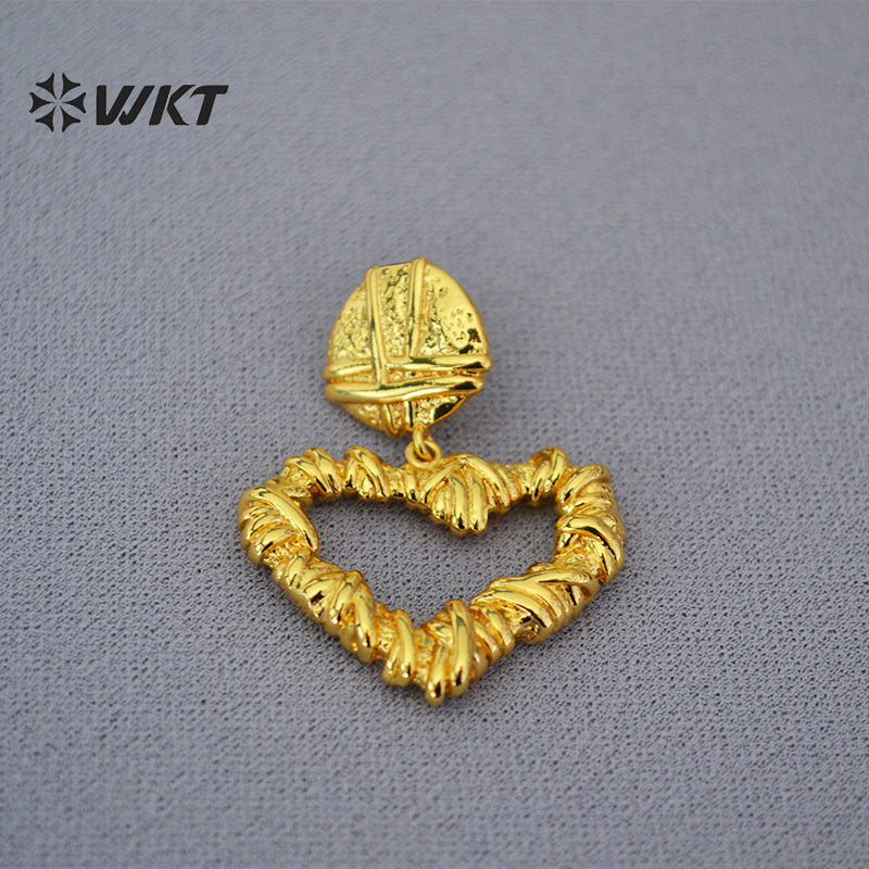 WT-E668 European and American Exaggerated Personality Earring Niche Thorns love Retro Earrings Silver Needle Stud Brass Earrings