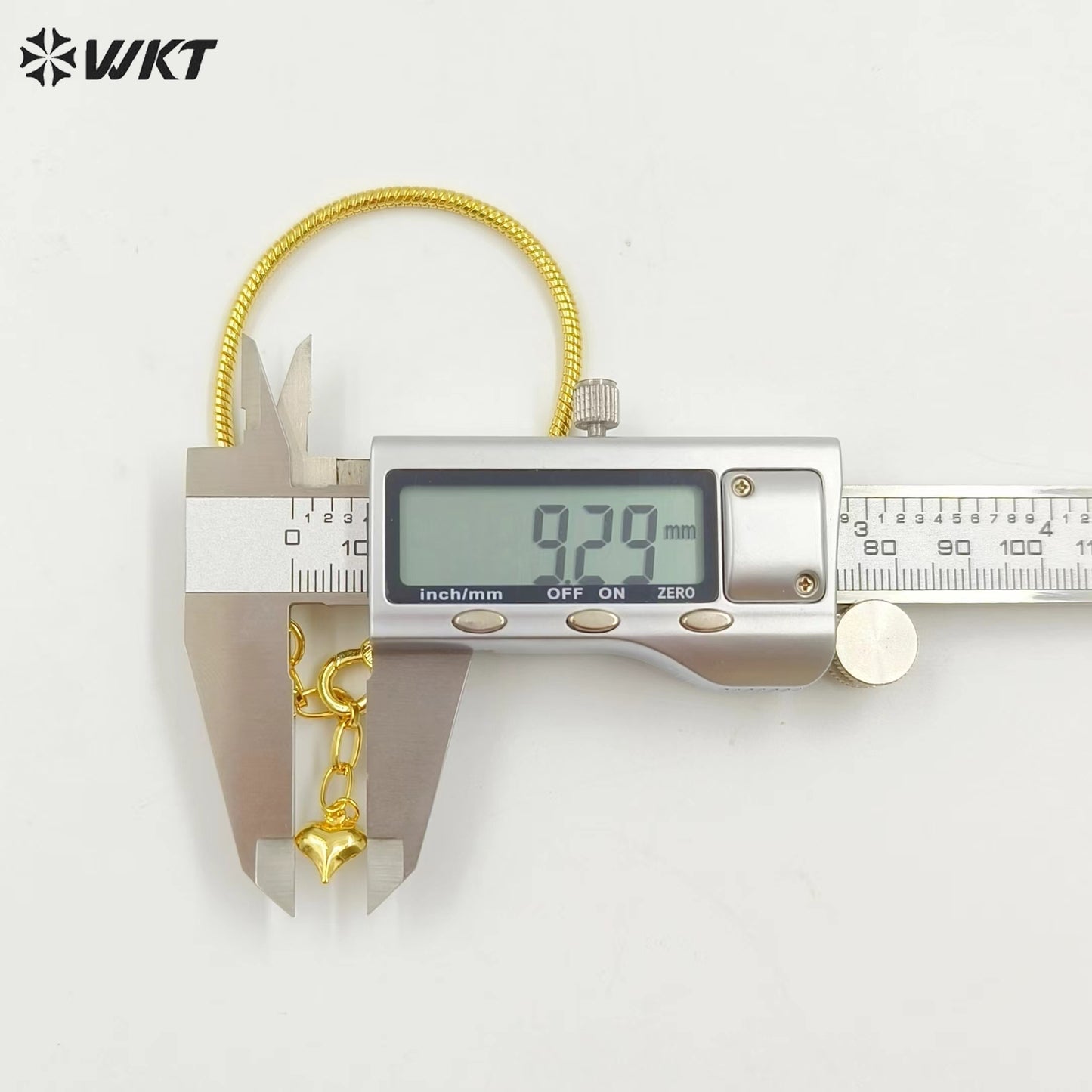 WT-JF344 Wholesale New Gold Plated Snake Chain Soft Metal Charm Bracelets Fashion Jewelry for Women