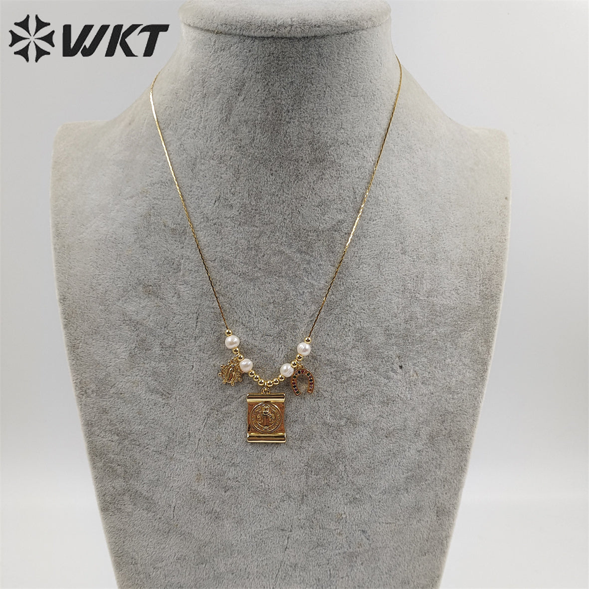 WT-JN230 Wholesale Fashion Gold Religious St Benedict Medal Pearl Necklace Charming Christian Adjustable Themed Medal Necklace
