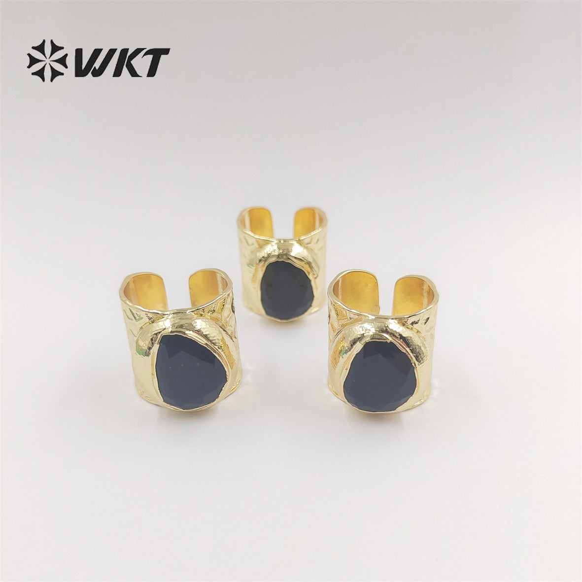 WT-R321 Wholesale Can Adjust Women Wide Band Personalized Ring Bezel Setting Band With Lot Multi Natural Crystal Stone Rings