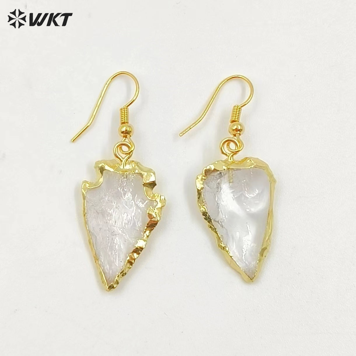 WT-E111 Wholesale Natural Raw Crystal Quartz Arrowhead Earrings, Fashion Raw Crystal Quartz Earrings