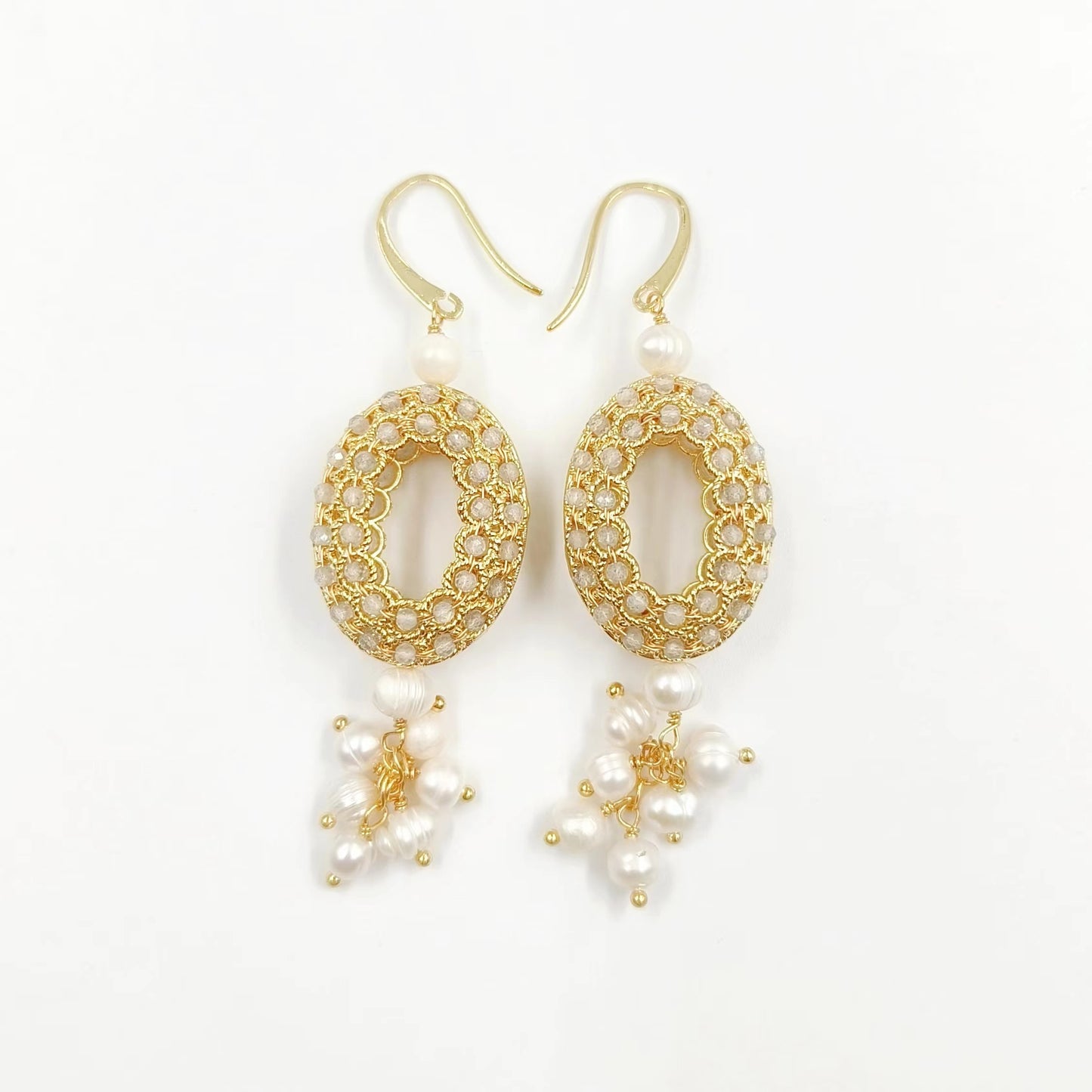WT-MPE108 Latest Style Regular Natural Pearl and Stone 18k Gold Plated Oval Shaped 81*20mm Romantic Pendant Earrings