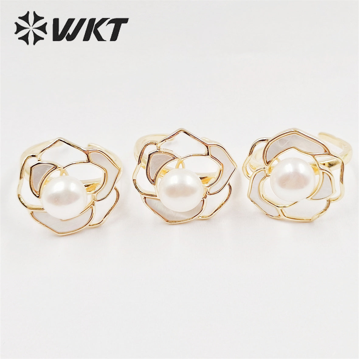 WT-MPR041 Wholesale New Fashion Rose Flower Pearl Ring Gorgeous MOP Shell Pearl Ring in 18k Real Gold Plated Jewelry Ring