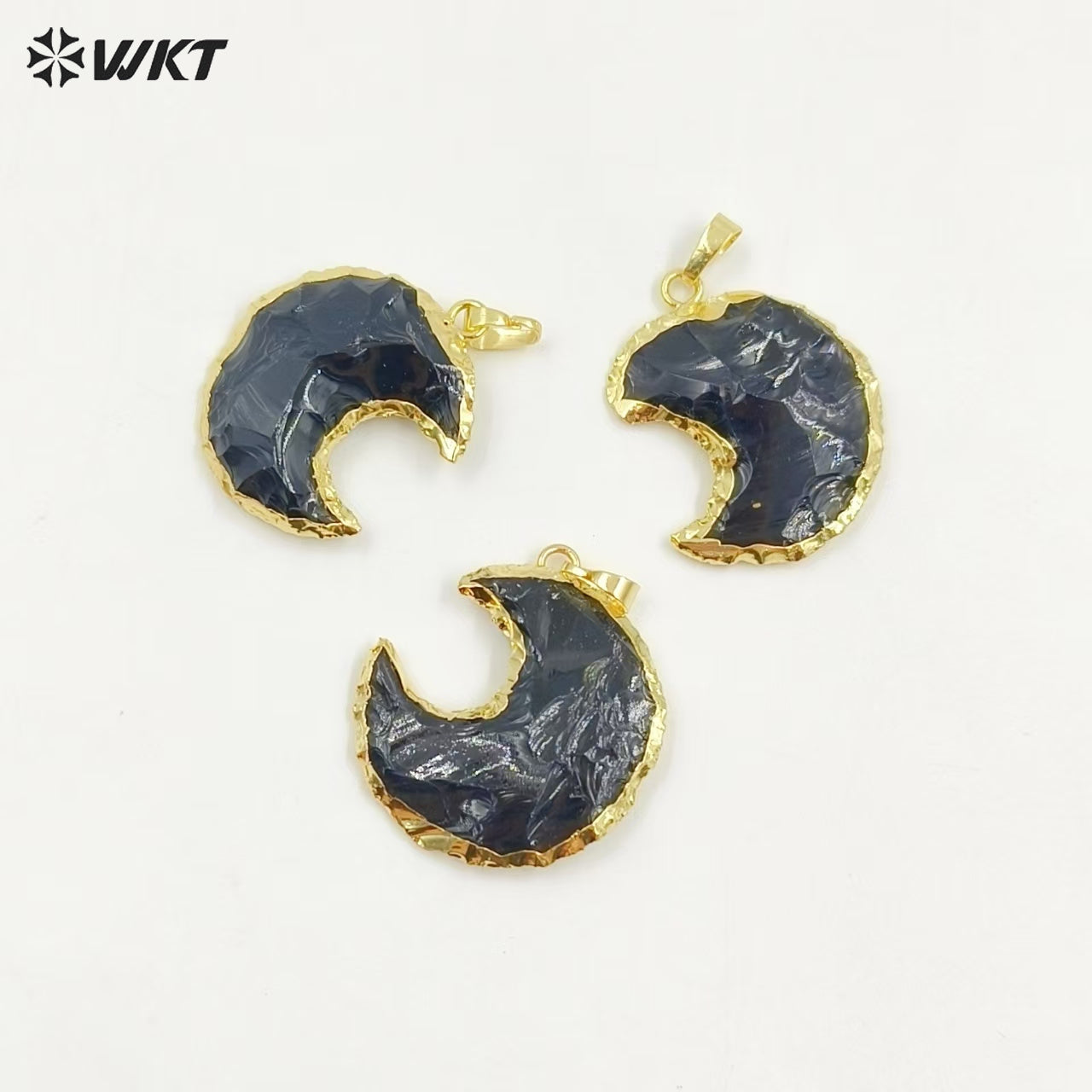 WT-P1322 Amazing Handmade Handmer Natural Raw Black Obsidian Crescent Horn Moon Stone Pendant With 18k Real Gold Plated