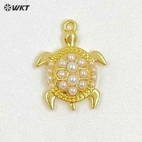 WT-MP309 Interesting Delicate Brass With Drop Oil Gold Plated Marine Animals Sea Turtles Shape Small Pendant For Necklace DIY