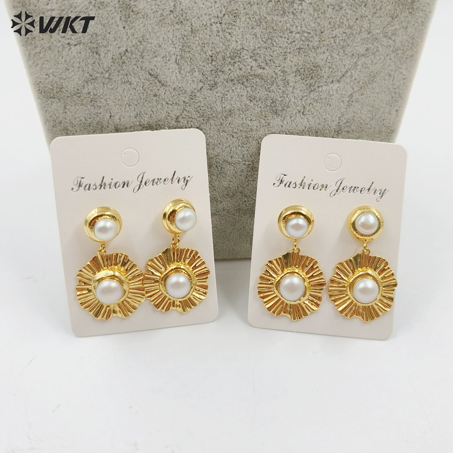 WT-MPE126 WKT New Design Elegant Women 18K Real Gold Plated Fashion Uneven Metal With Natural Pearl Dangle Earrings