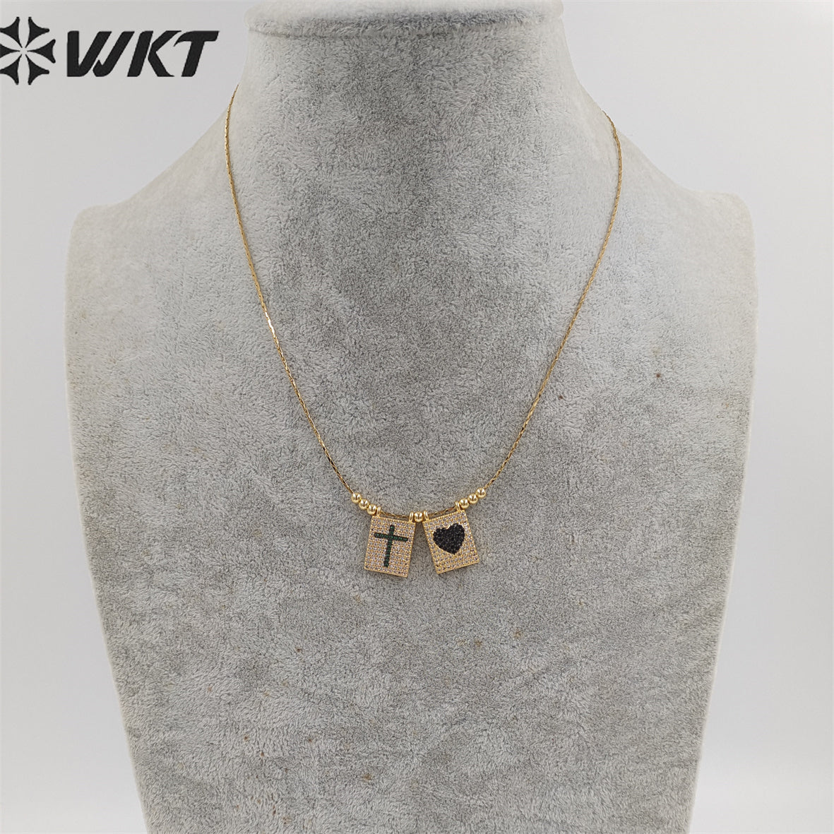 WT-N1385 Wholesale Fashion Gold Electroplated Micro Pave Cubic Zircon Necklace Lady Elegant Religious Cross Heart Necklace