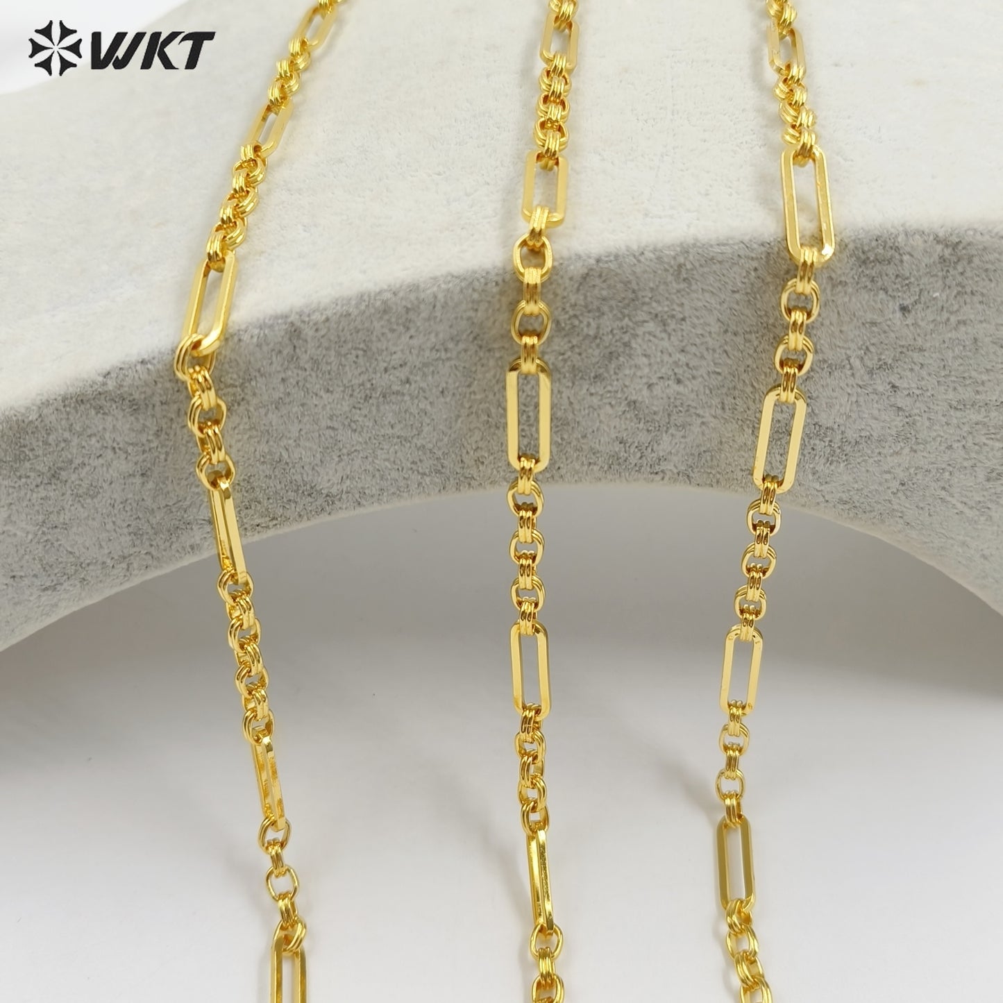 WT-BC231 Europe and the United States Simple Gold Temperament Metal Texture Necklace Hip-hop Cool Style Clavicle Chain