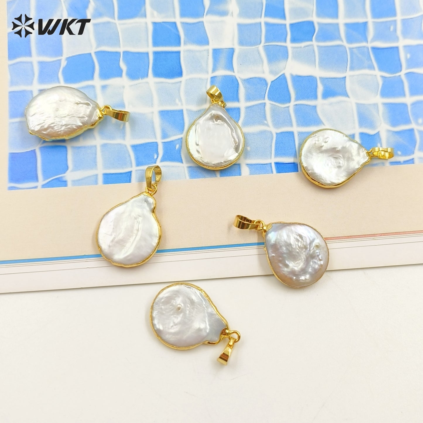 WT-JP124 Women Fashion Pearl Jewelry Natural White Pearl With Gold Bezel Pendant Teardrop Shape Freshwater Pearl Pendant