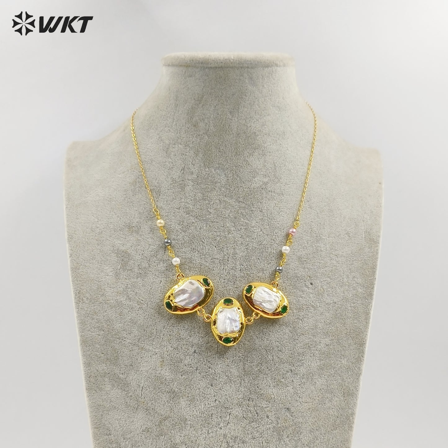 WT-JN267 Newest Gorgeous Lady Fashion Gold Plated Triple Freshwater Pearl Handmade Themed Pendant Necklace 16 Inch Long