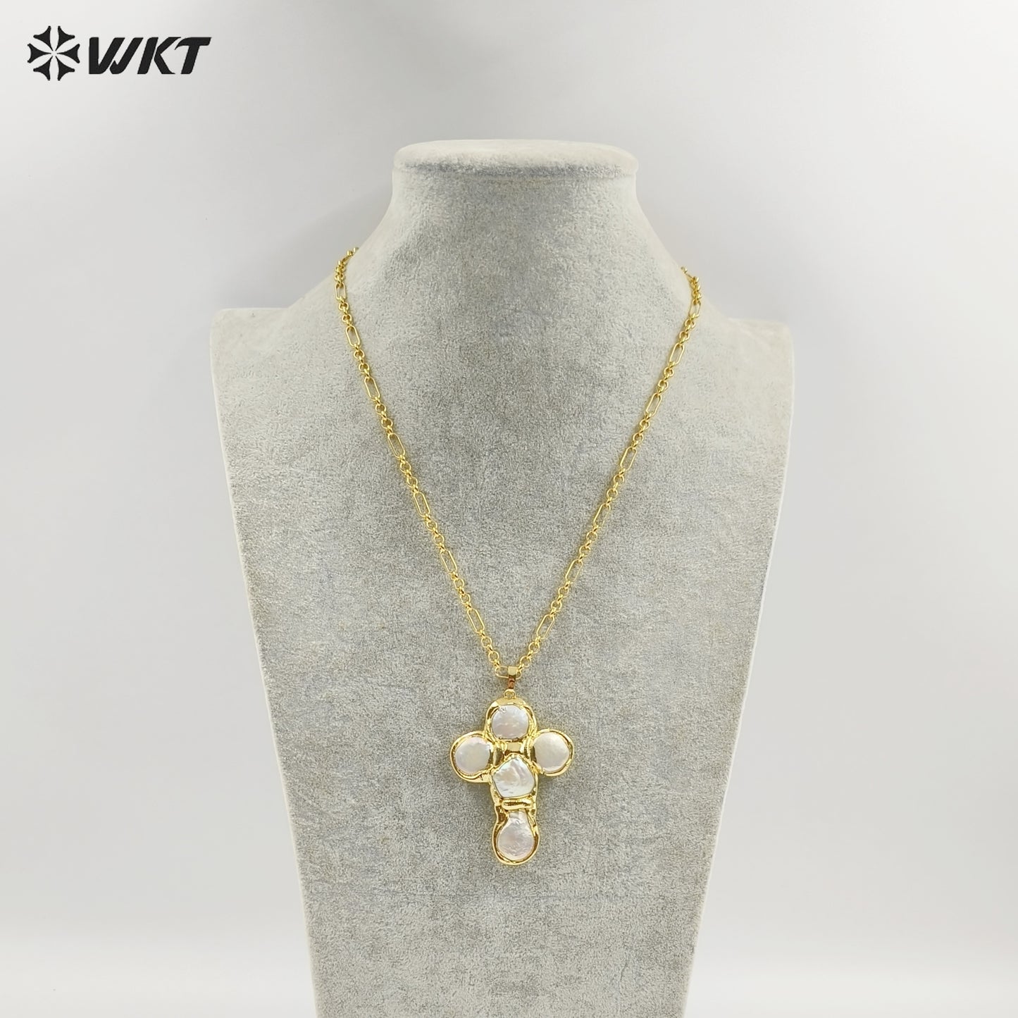 WT-JN330 Luxury Unique Chain With Gold Plated Round Natural Freshwater Pearls Cross Shape Pendant Necklace Wholesale Jewelry