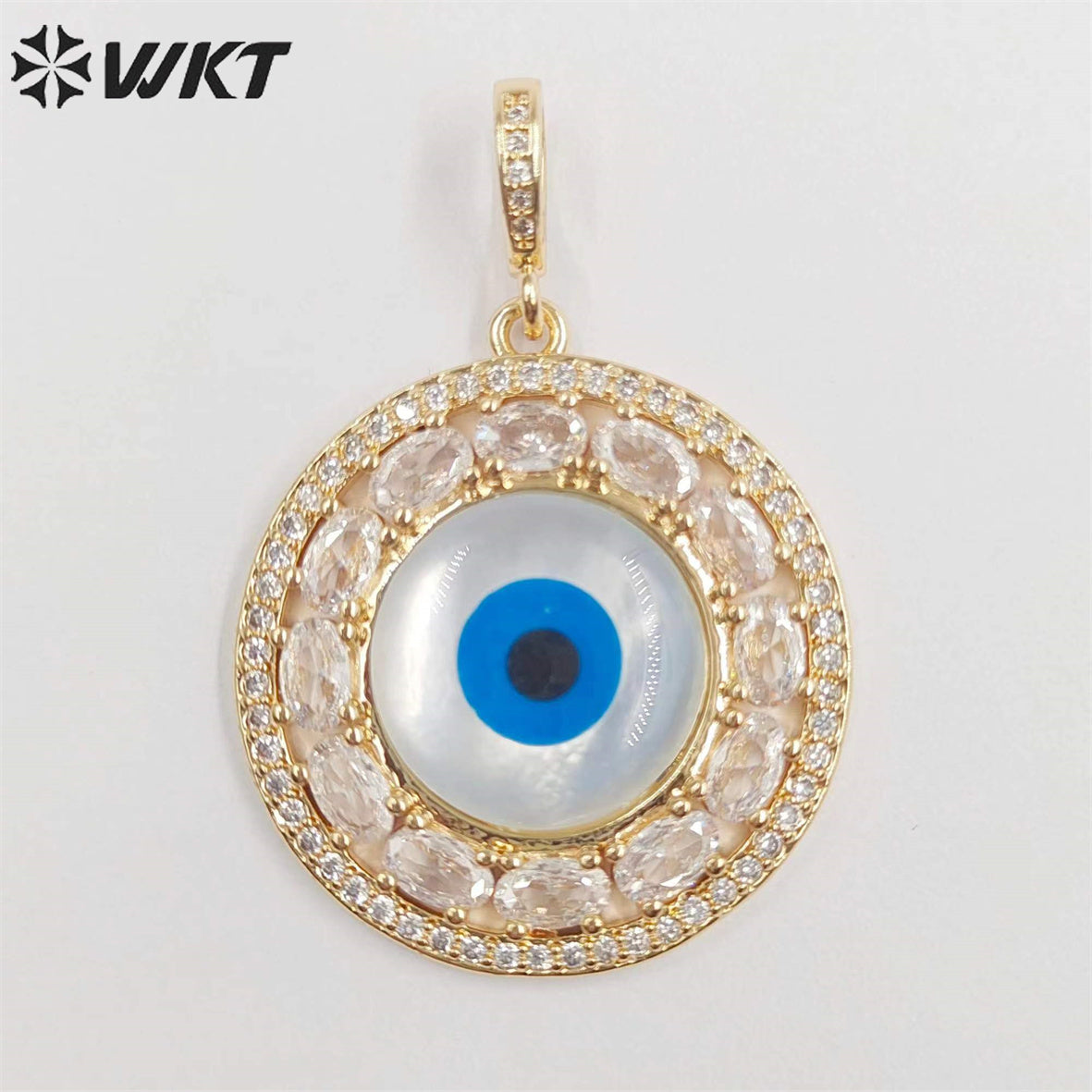 WT-MP257 Wholesale Fashion Charming Micropaved Cubic Zircon Shell Eye Pendants Attractive Round Real Gold Plated CZ Eye Pendant