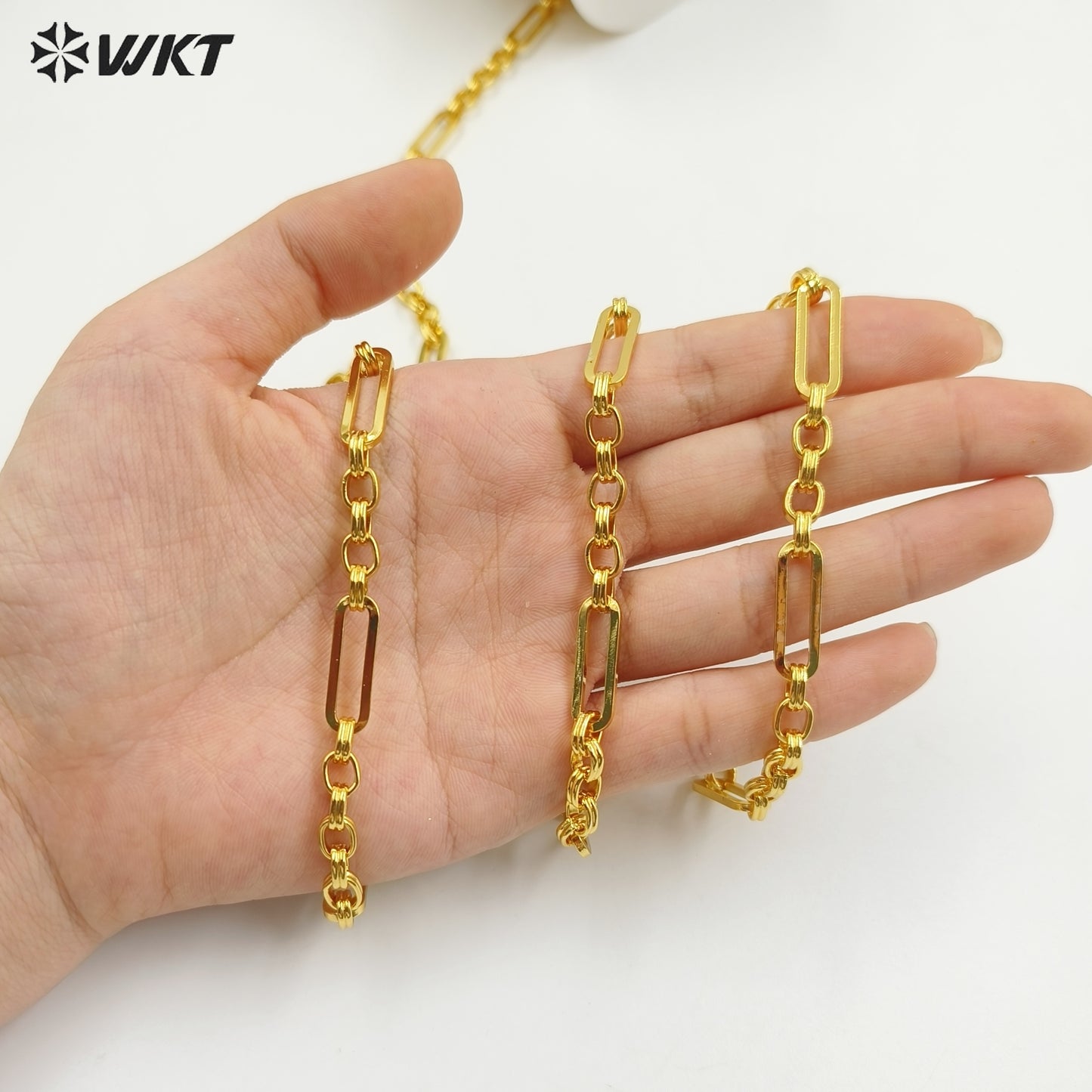 WT-BC231 Europe and the United States Simple Gold Temperament Metal Texture Necklace Hip-hop Cool Style Clavicle Chain