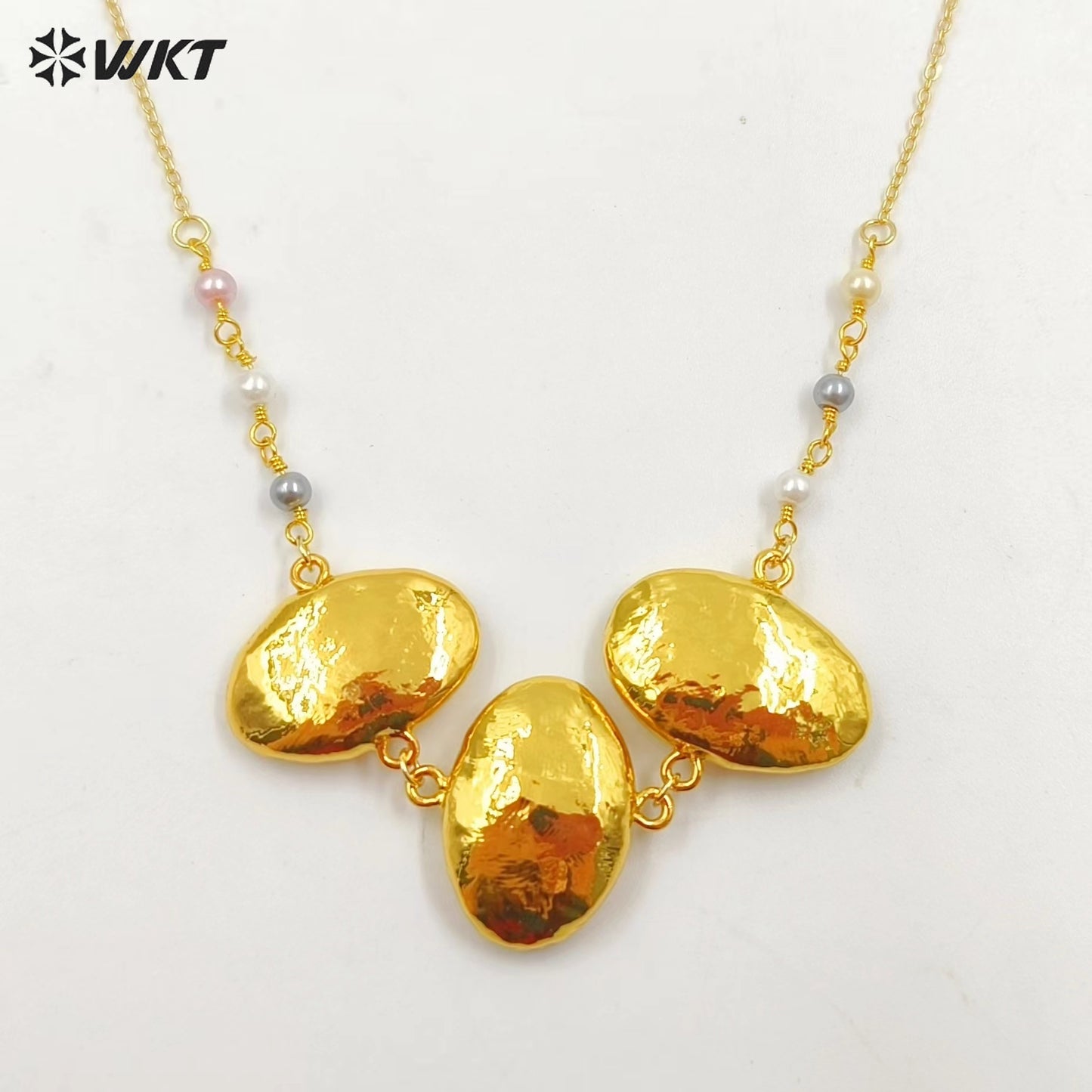 WT-JN267 Newest Gorgeous Lady Fashion Gold Plated Triple Freshwater Pearl Handmade Themed Pendant Necklace 16 Inch Long