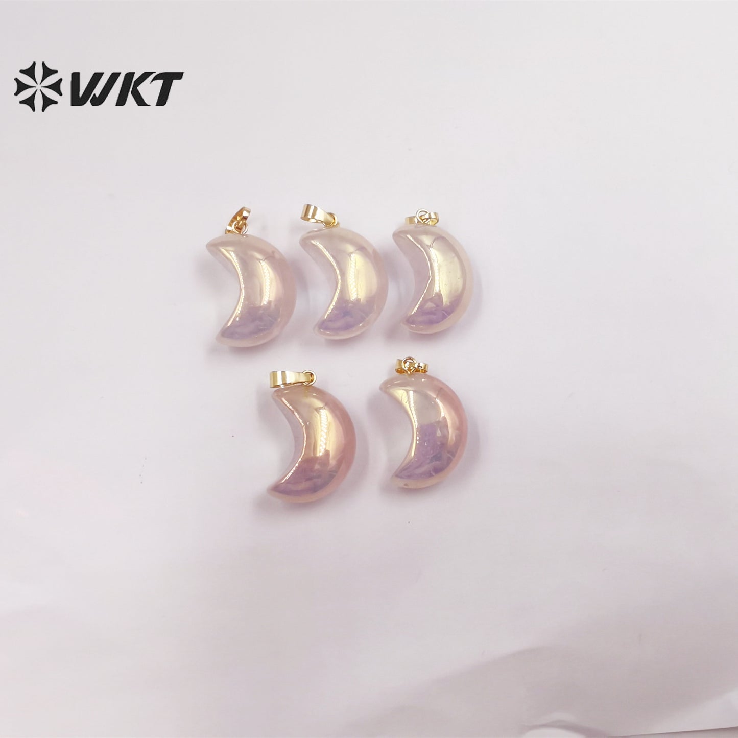 WT-P1826 WKT Newest Fashion Aura Rose Quartz Moon Stone Pendant Lady Small Size Natural pink Stone Moon Necklace Pendant
