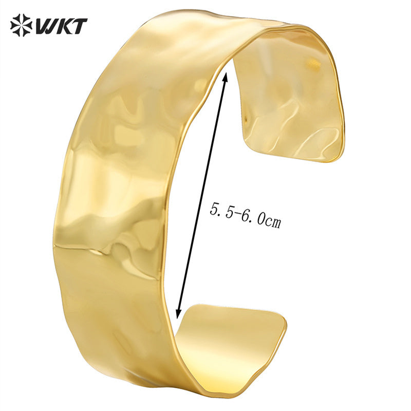 WT-B647 Newest Fashion Gold Plated Resist Tarnishable Wide Big Populared Yellow Brass Women Bangle in Adjustable