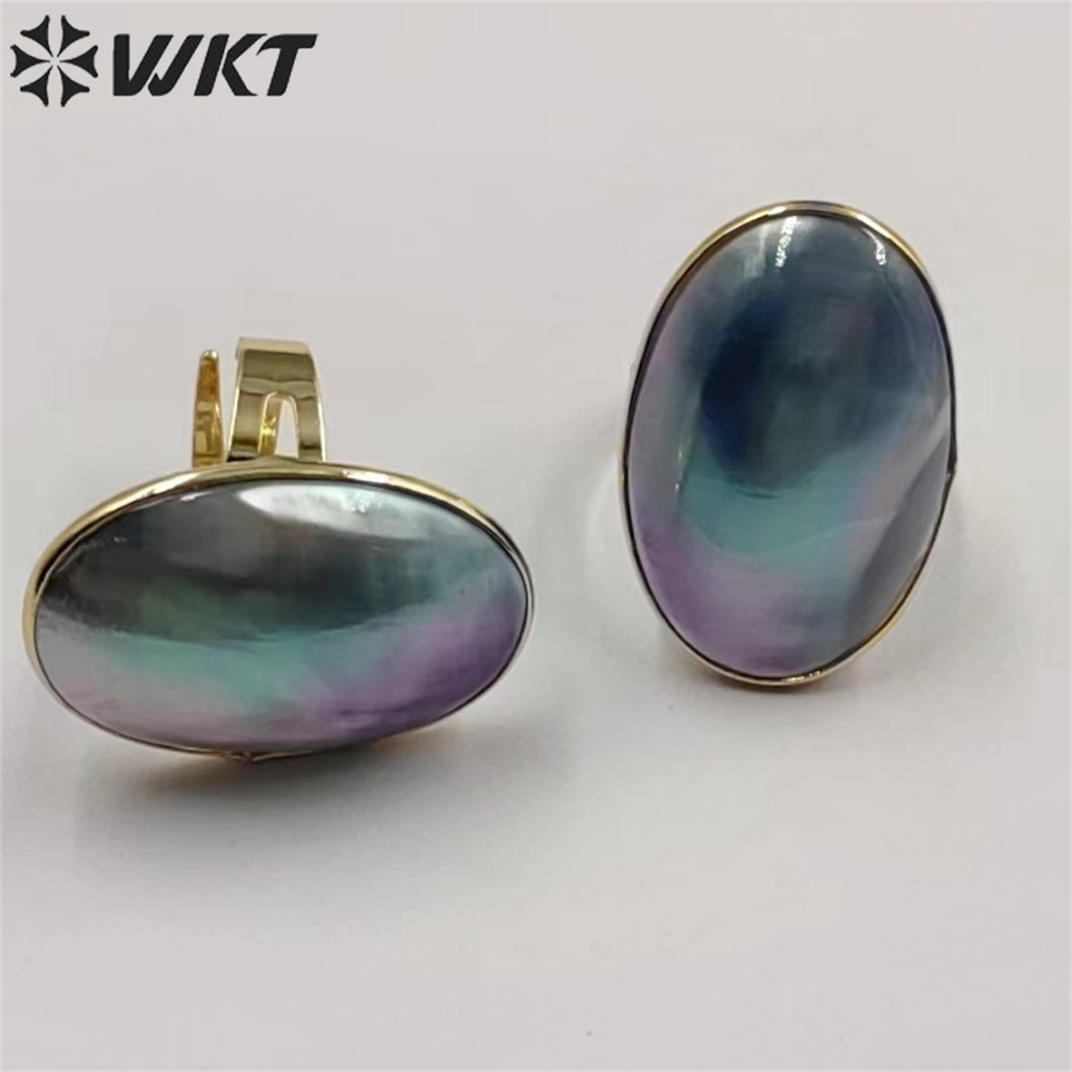 WT-MPR042 Wholesale Women Gorgeous Oval Black Mabe Ring 18k Real Gold Bezel Mother of Pearl Ring Natural Shell Ring