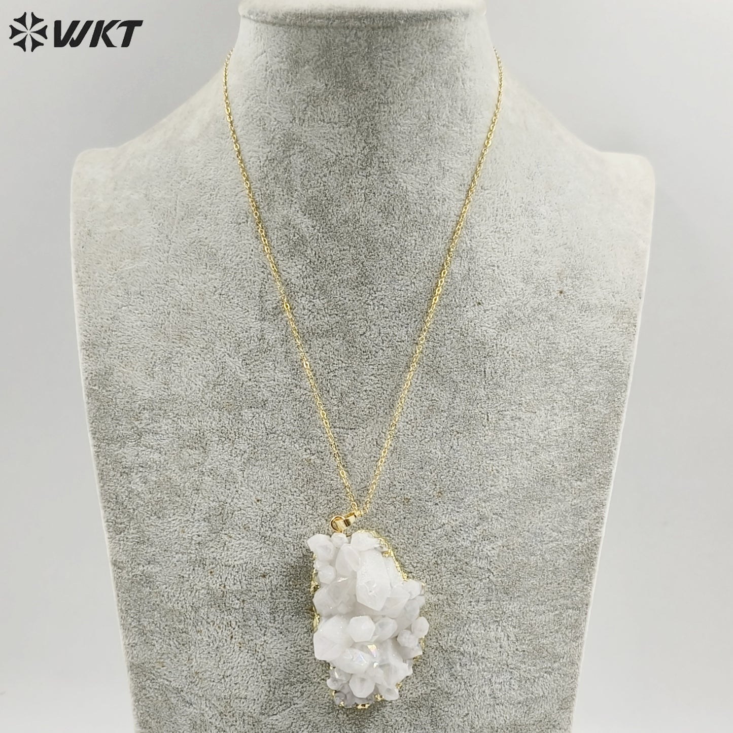 WT-N1441 WKT Best 2023 Newest Natural Aura Cluster Quartz Pendant Necklace Women Simple Hoop Aura Necklace