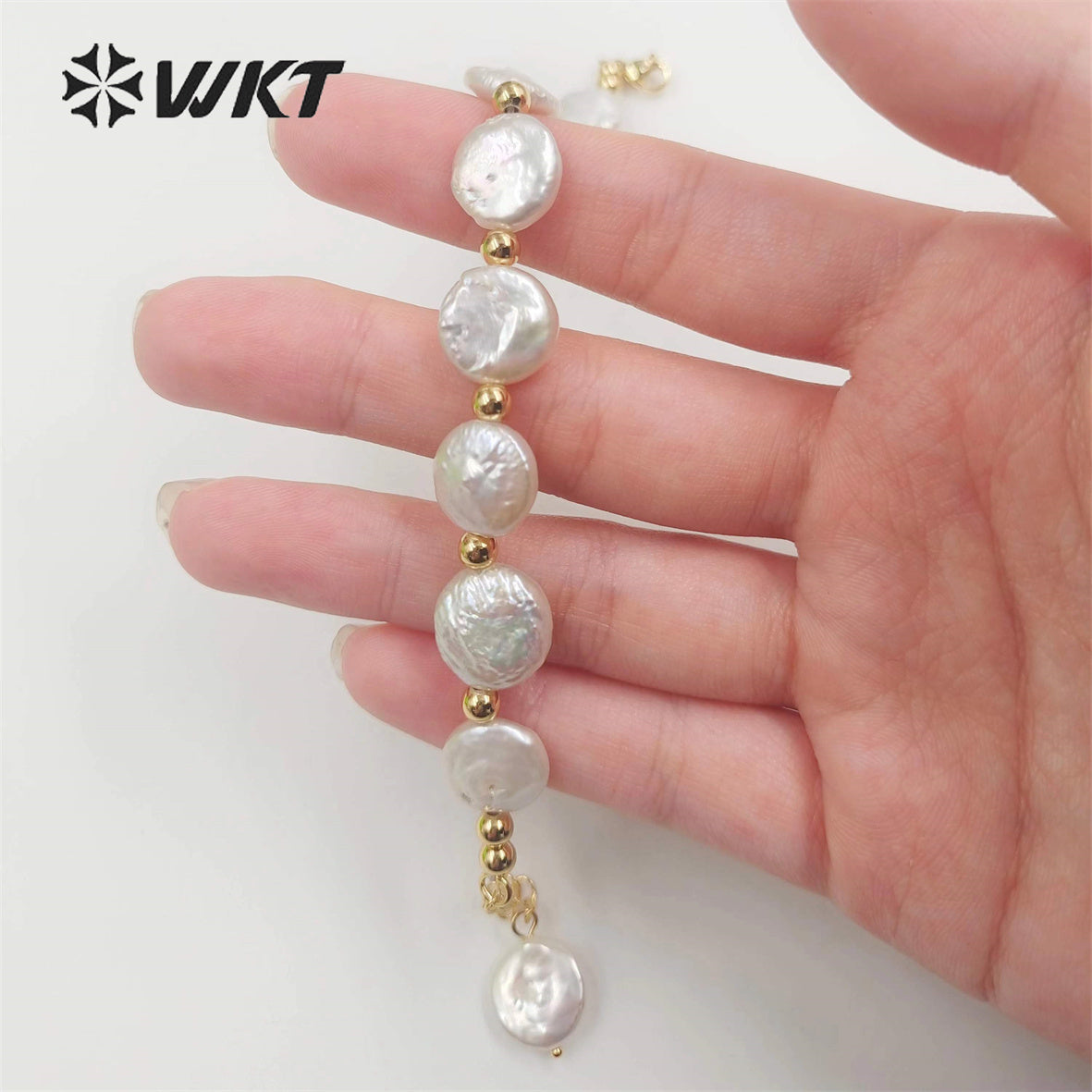 WT-MPB091 WKT New Design Delicate Round Coin Freshwater Pearl Bracelet 7Inch Long High Quality Pearl Beads Jewelry Bracelet