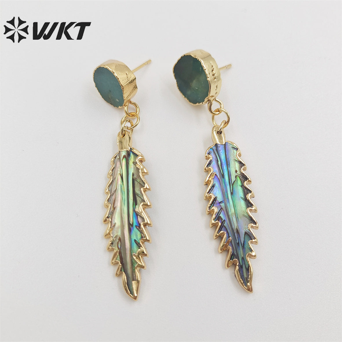 WT-MPE076 Wholesale Fashion Gold Plated Abalone Feather Leaf Earrings Unique Charming Elegant Welding Shell Earring for Party