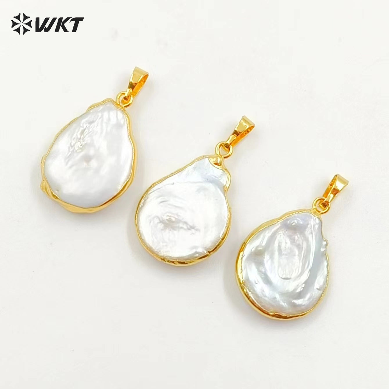 WT-JP124 Women Fashion Pearl Jewelry Natural White Pearl With Gold Bezel Pendant Teardrop Shape Freshwater Pearl Pendant