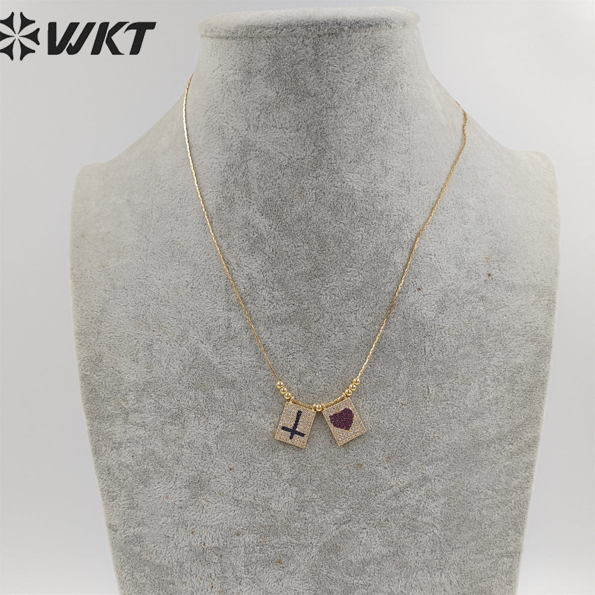 WT-N1385 Wholesale Fashion Gold Electroplated Micro Pave Cubic Zircon Necklace Lady Elegant Religious Cross Heart Necklace