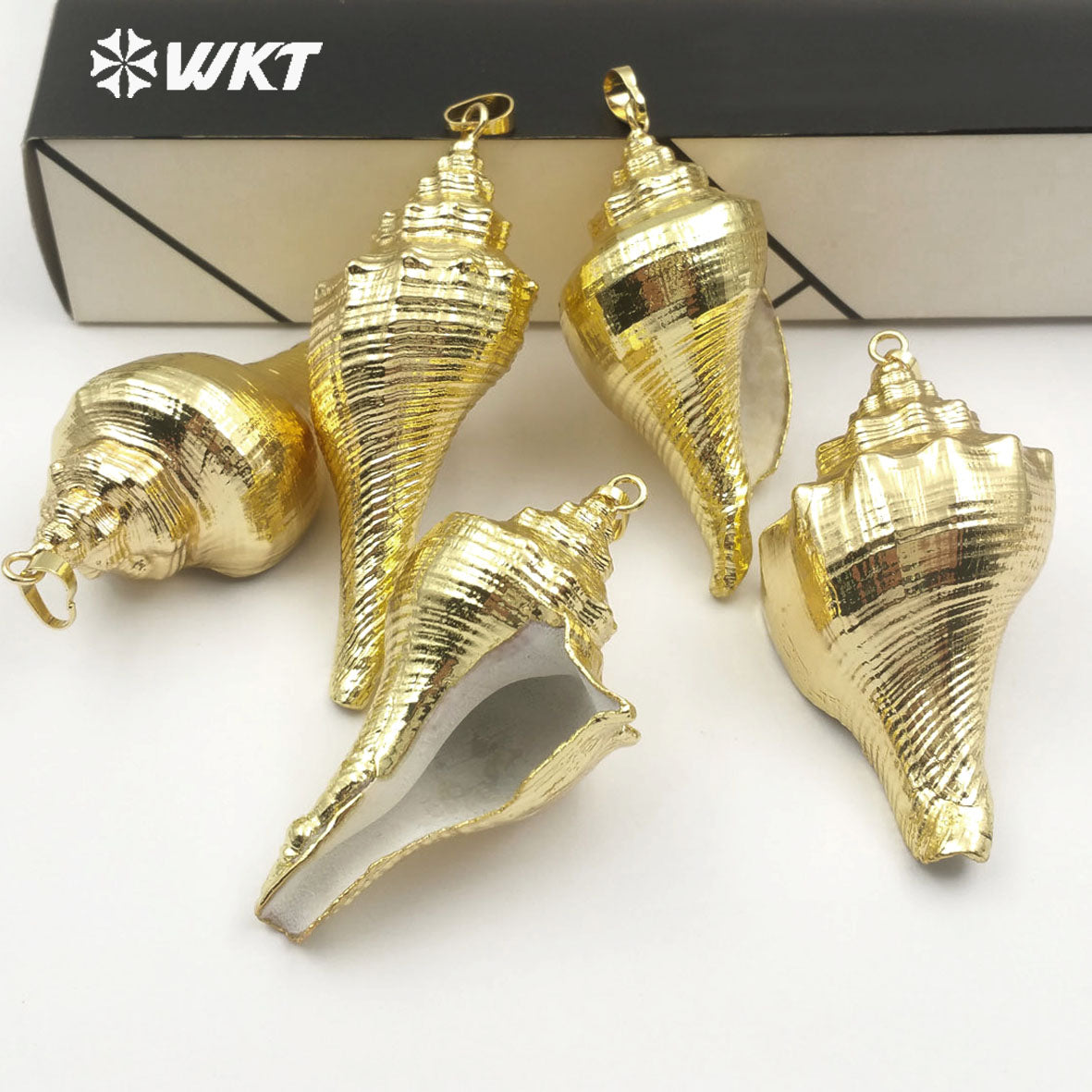 WT-JP096 Natural Sea Shell Pendant for Women Fashion Jewelry Making Boho Big Trumpet Shell With Full Gold Dipped Pendant