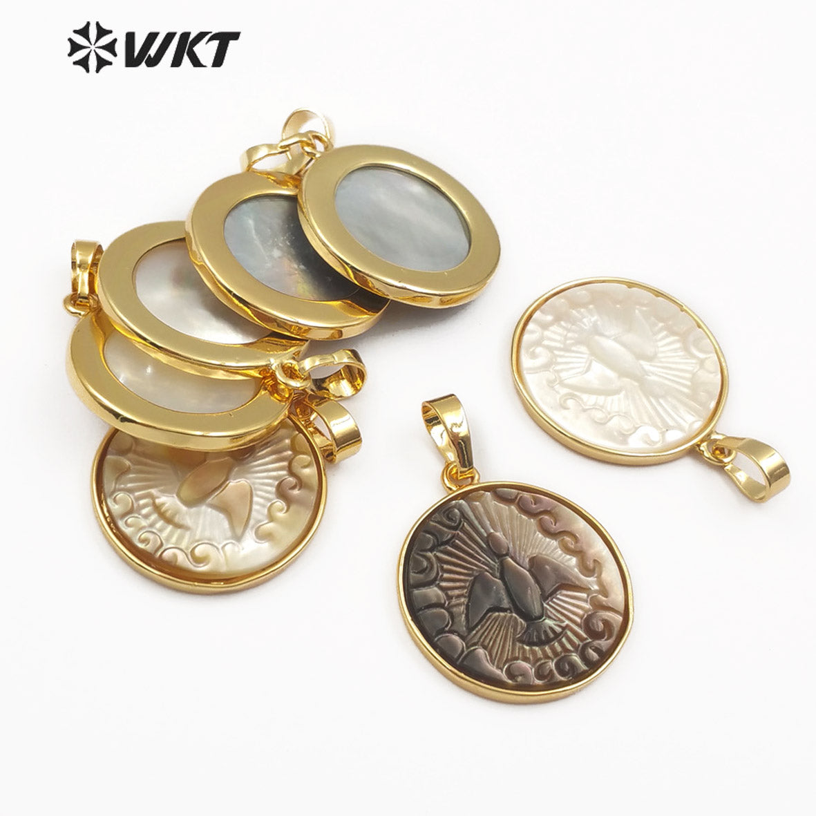 WT-JP091 Round Shape Gold Pendant With Bird Pattern in White Black Color Dainty Carved Shell Jewelry Natural Pearl Shell Pendant