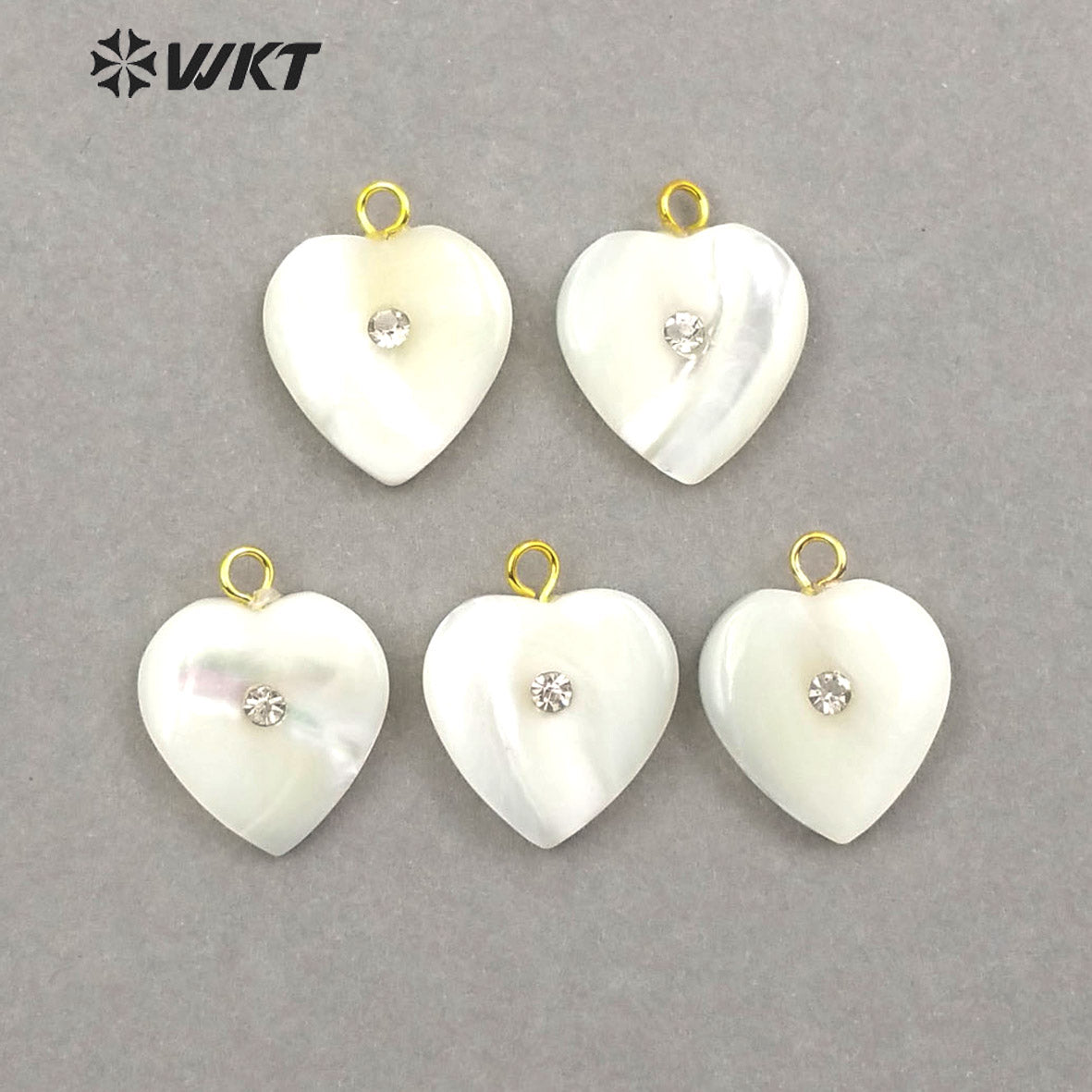 WT-JP093 in Heart Shape With Crystal Charm Dainty Handmade Shell Jewelry for Women Pendant Necklace Natural White Shell Pendant
