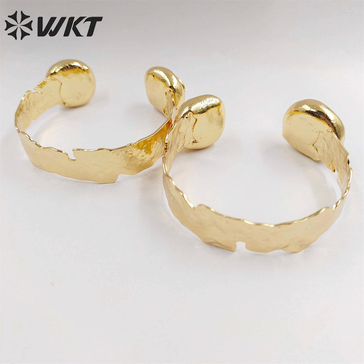 WT-MPB045 Adjustable Fashion Elegant Women Pearl Yellow Brass Bangle New Design with 18k Gold Plated Bangle Pearl Bangle