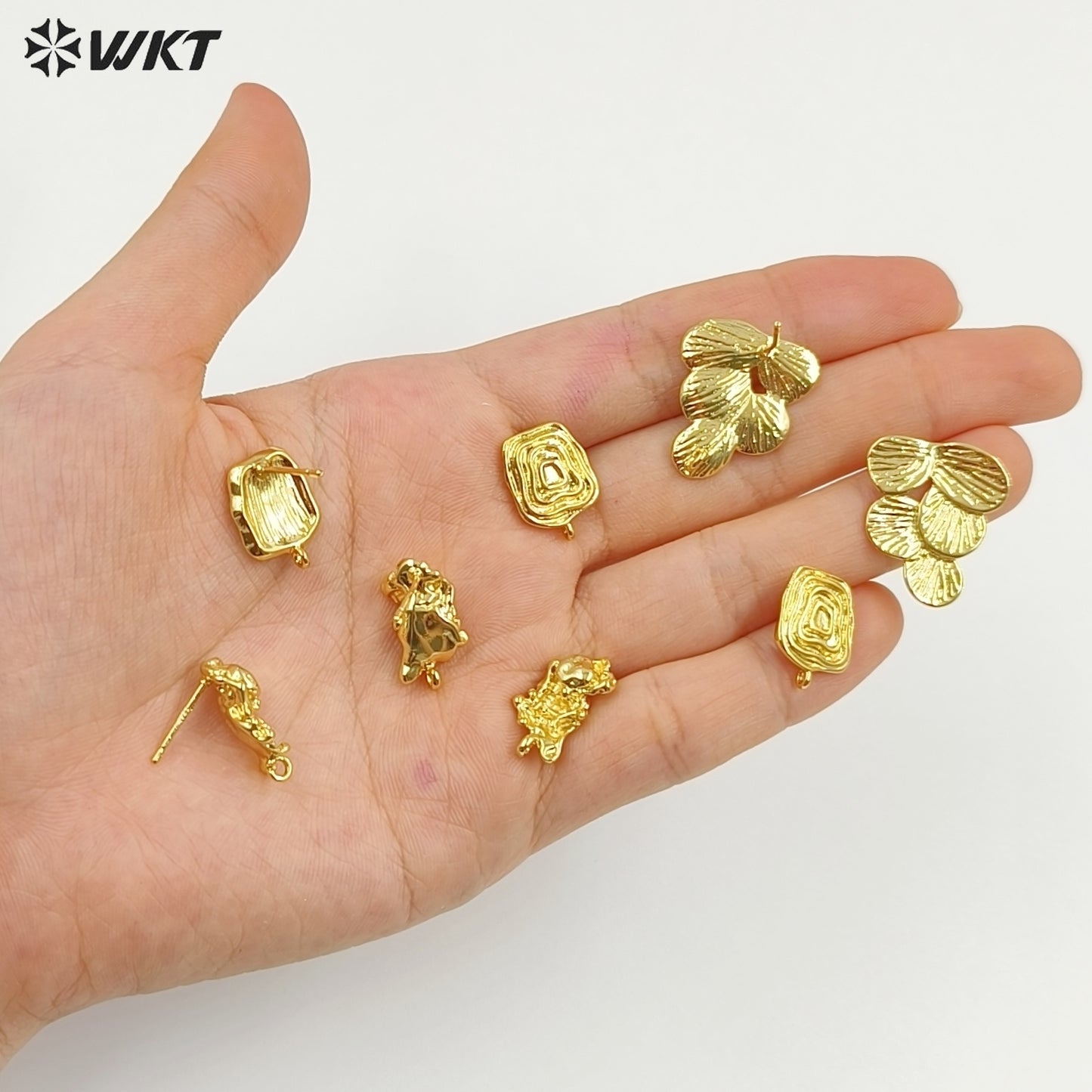 WT-JFE160 Wholesale Dainty Metal 18K Gold Electroplated With Hoops Leaves Shape Little Earrings Finding As DIY Jewelry Accessory