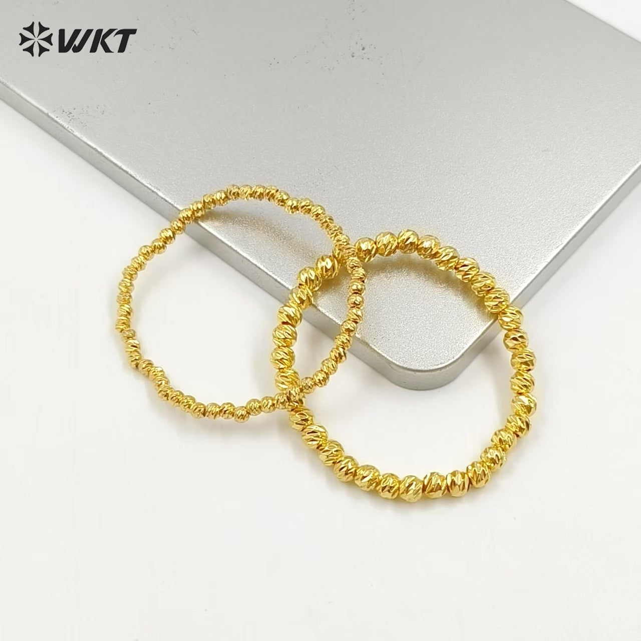 WT-JF340 Wholesale New Fashion 18K Gold Faceted Shinny Round Brass Beads Women Bracelets With Closure Lobster