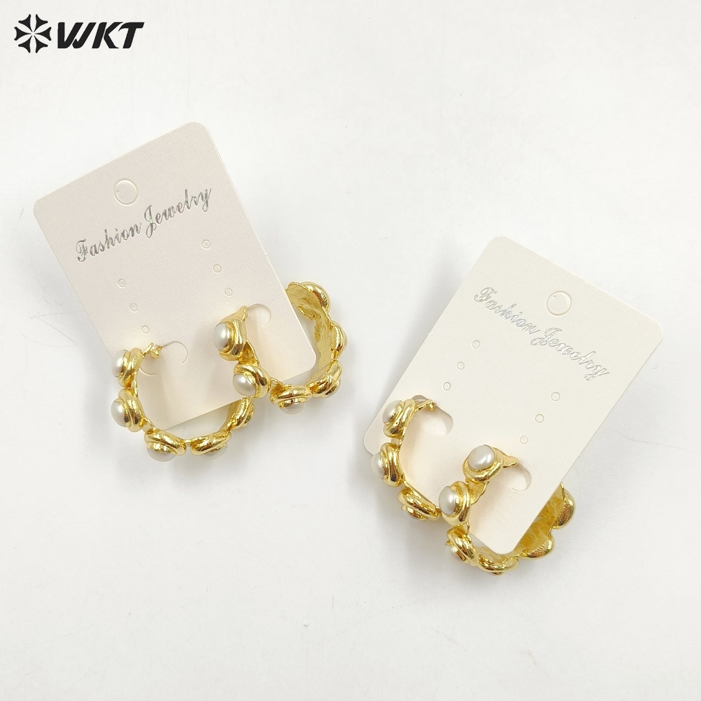 WT-MPE054 Amazing Gorgeous Gold Electroplated Assemble Natural Freshwater Pearl Hoop Earrings Studs for Women in C Shape Earring