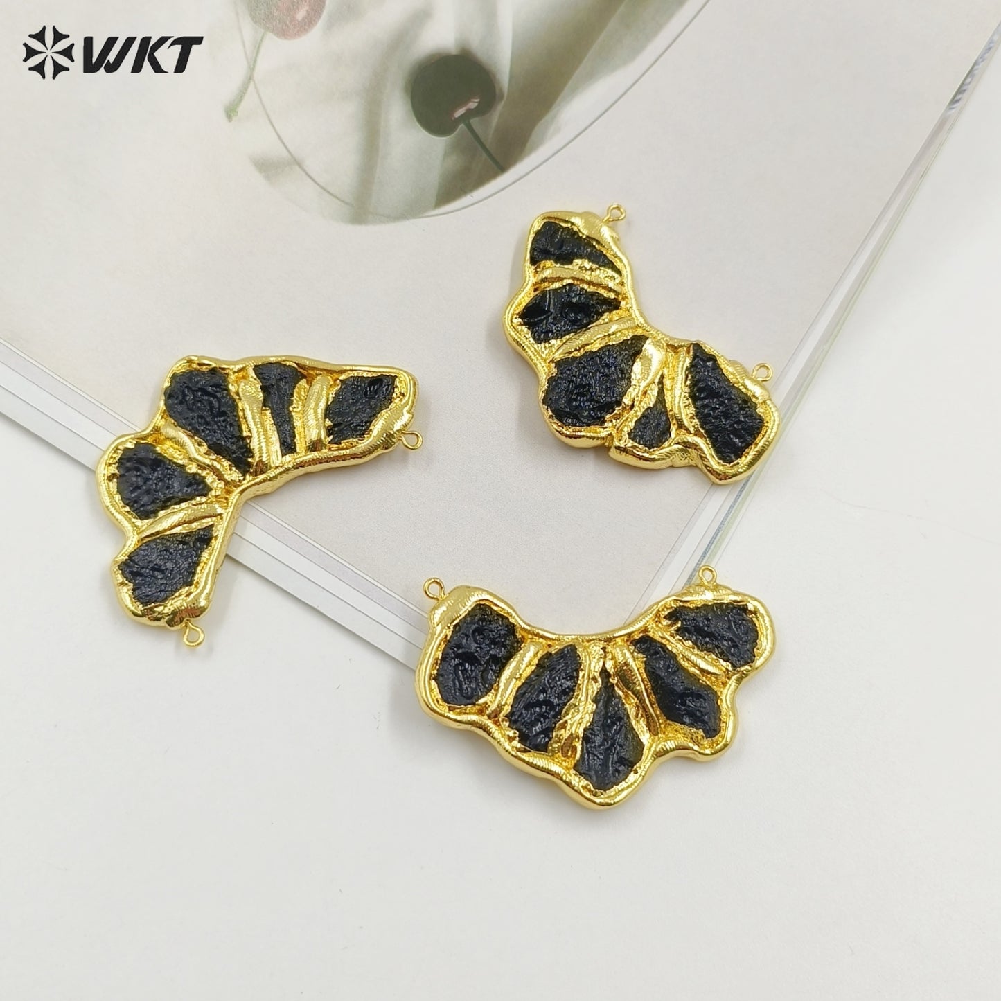 WT-P1987 WKT Exclusive New Design Natural Black Meteorite Stone Made 18K Gold Plated Women Gemstone Pendant for Birthday Gift