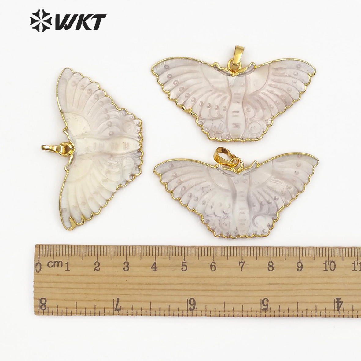 WT-JP088 Dainty Carve Women Vogue Pendant Necklace Natural Shell Jewelry Butterfly Shape or Elephant Pattern White Shell Pendant