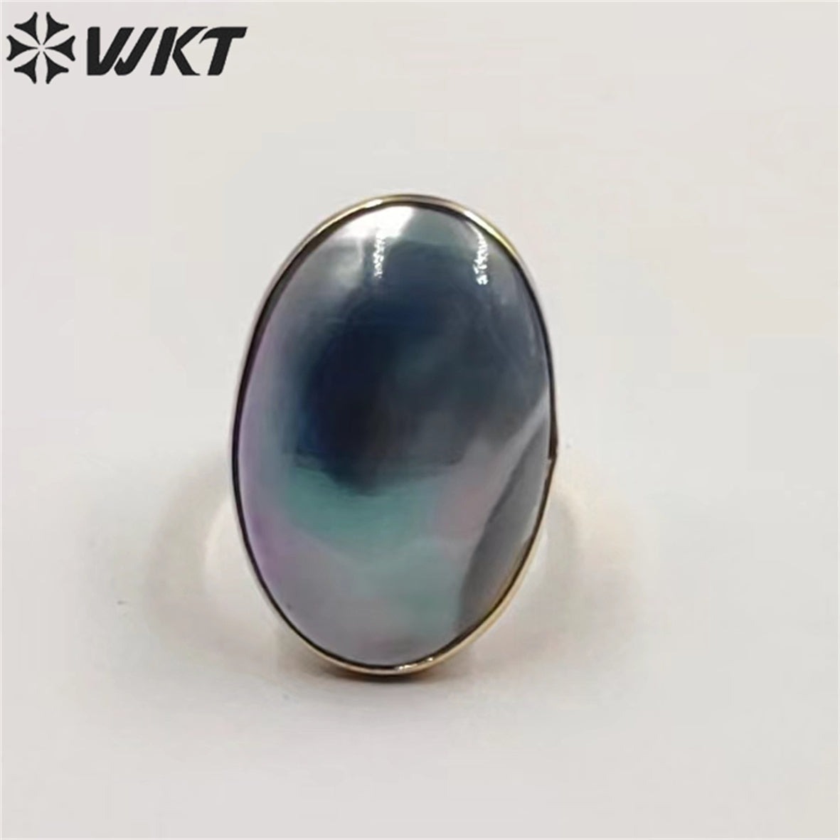 WT-MPR042 Wholesale Women Gorgeous Oval Black Mabe Ring 18k Real Gold Bezel Mother of Pearl Ring Natural Shell Ring