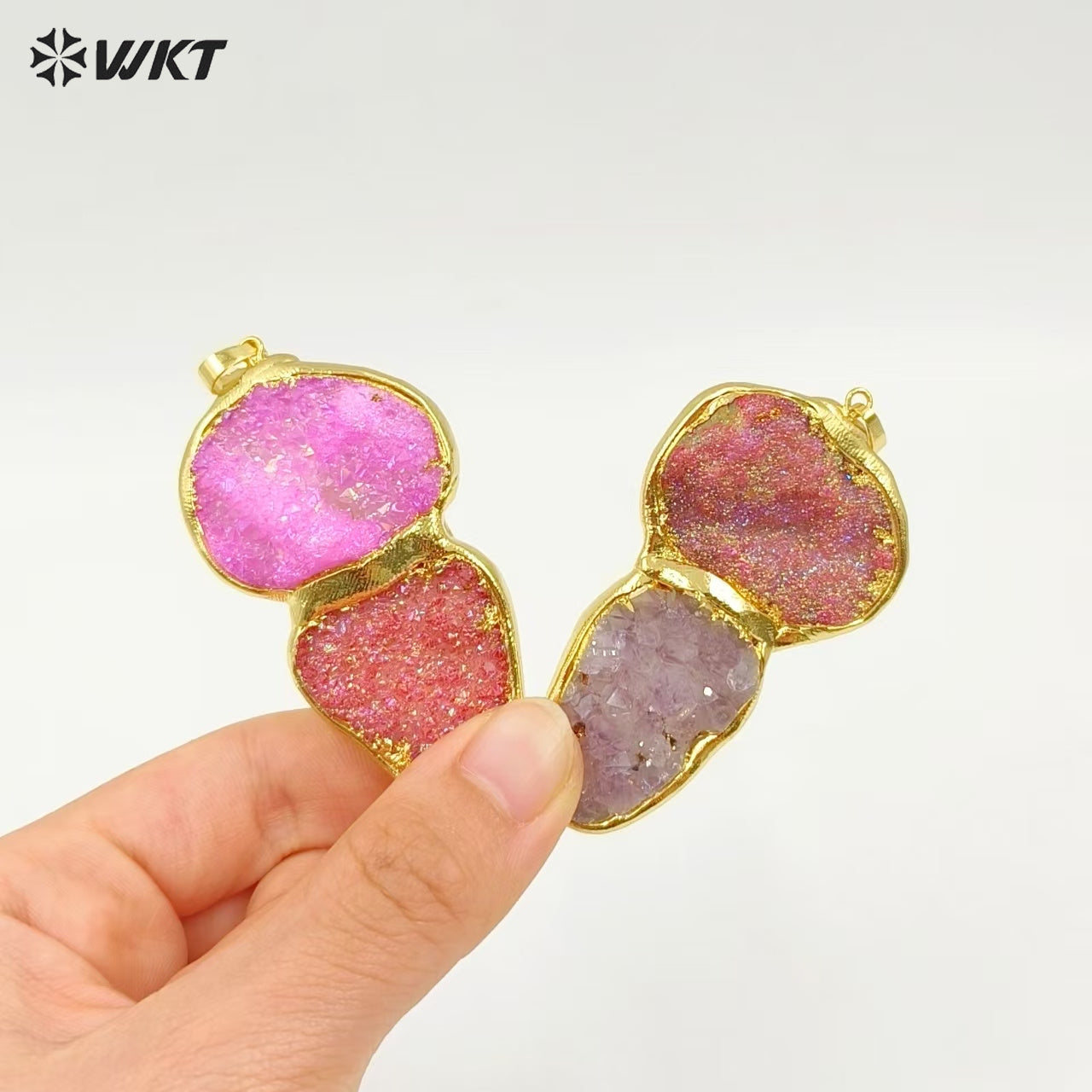 WT-P2003 Unique Popular 18K Real Gold Plated Natural Druzy Quartz With Aura Big Pendants in Romantic Style