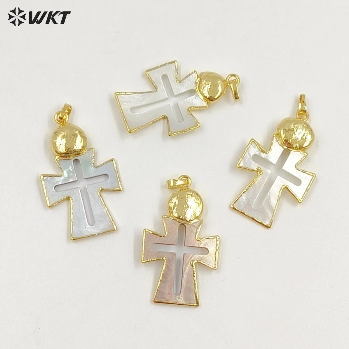 WT-JP422 Wholesale Vintage Style Natural Shell Gold Plated Cross Shape Middle Hollow Pendant For Unique Necklace Handmade