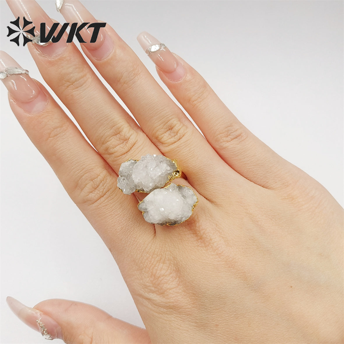 WT-R461 WKT New Material 18k Real Gold Plated Natural White Druzy Quartz Ring Women Fashion Trendy Energy Geode Agate Stone Ring