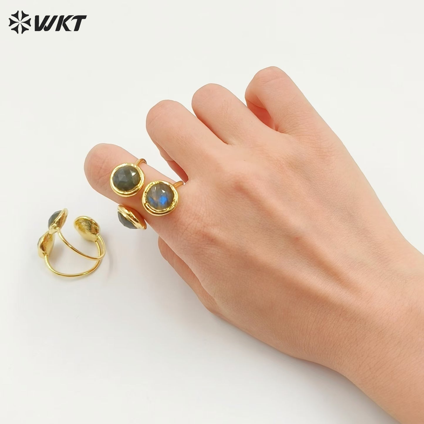 WT-R561 Beautiful Stylish 18K Gold Plated Round Opening Adjustable Natural Gemstone Cocktail Ring for Women Attending Party