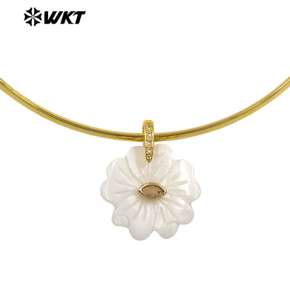 WT-JN390 Luxury Wonderful Zircon And White Shell Flower Shape Pendant Gold Necklaces Choker For Friends Birthday Gifts