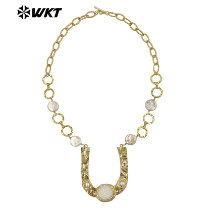 WT-JN368 Luxury Gold Plated Natural Freshwater Pearl Chain And U Shape Big Pendant Necklace For Girls Anniversary Present