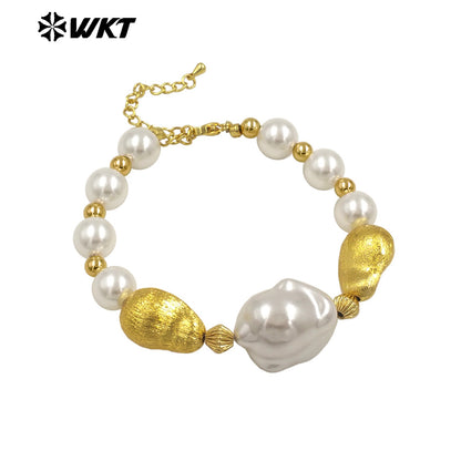 WT-MPB120 New Cute Style Large White Irregular Beads Gold Round Beads Artificial Pearl Bracelet for Girls As Daily Decoration