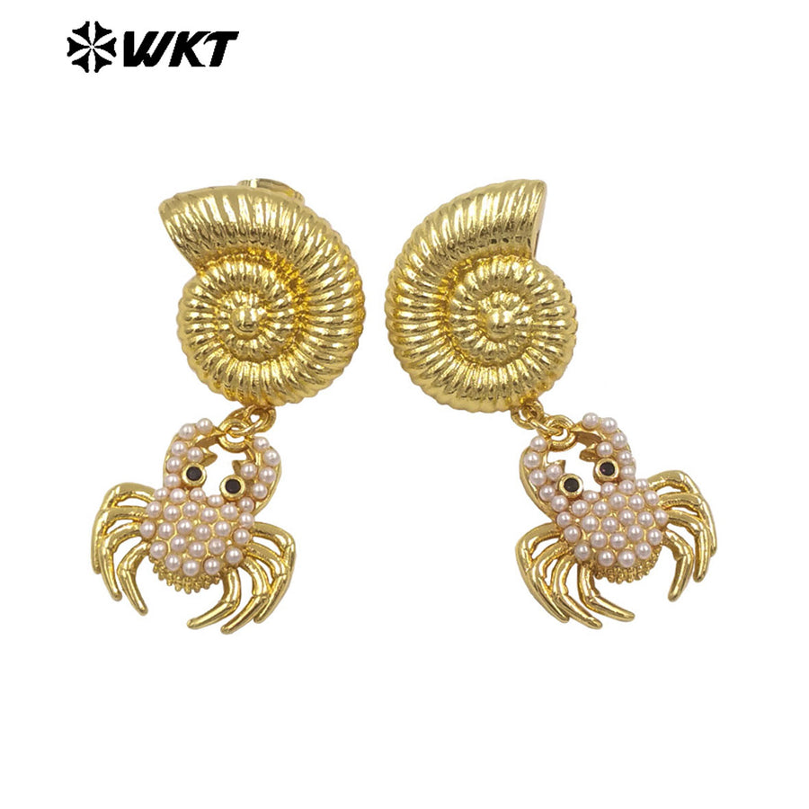 WT-ME134 Lovely Shell Shape Brass Gold Plated With Little Charm And Artificial Pearl Earrings For Women Daily Decoration