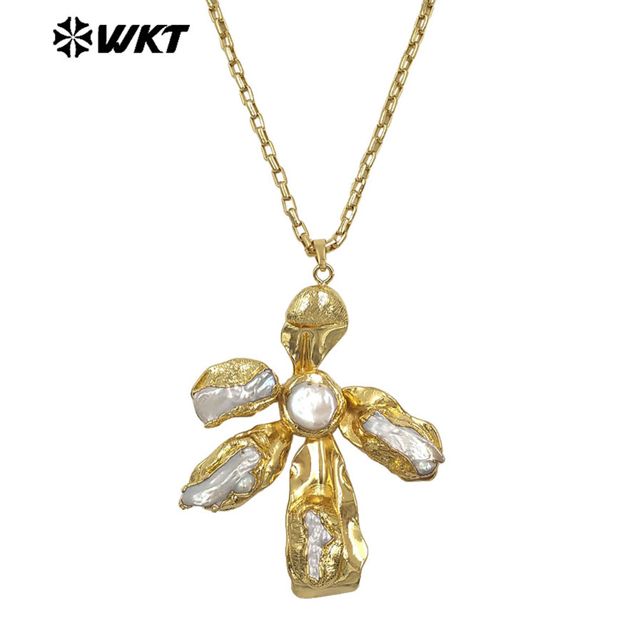 WT-JN361 Wholesale 18K Gold Plated Natural Freshwater Pearl And Zircon Windmill Shape Pendant Necklace For Women Fashion Match