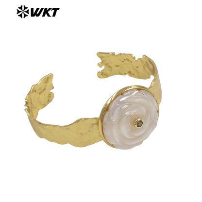 MPB145 New Product 18K Gold Electroplated Zircon And White Shell Carved Flower Shape Cuff Bangle For Women Fashion Accessory